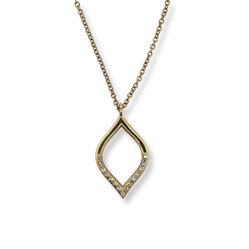 Marquis style pendant with Diamonds!