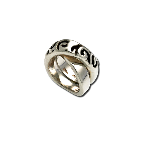 Swirl Crossover Ring